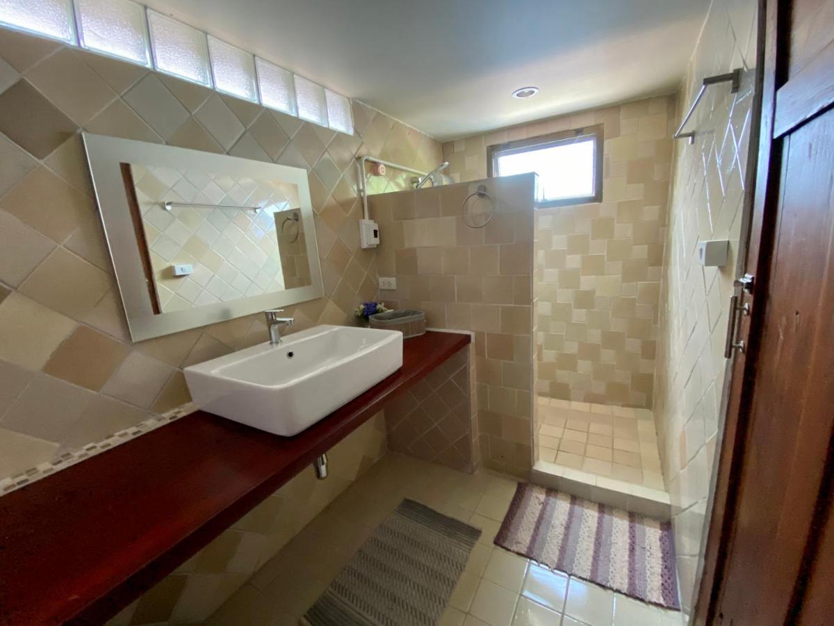 Tha Ma-O Bouteak Homestay - Self Check-In Lampang Ngoại thất bức ảnh