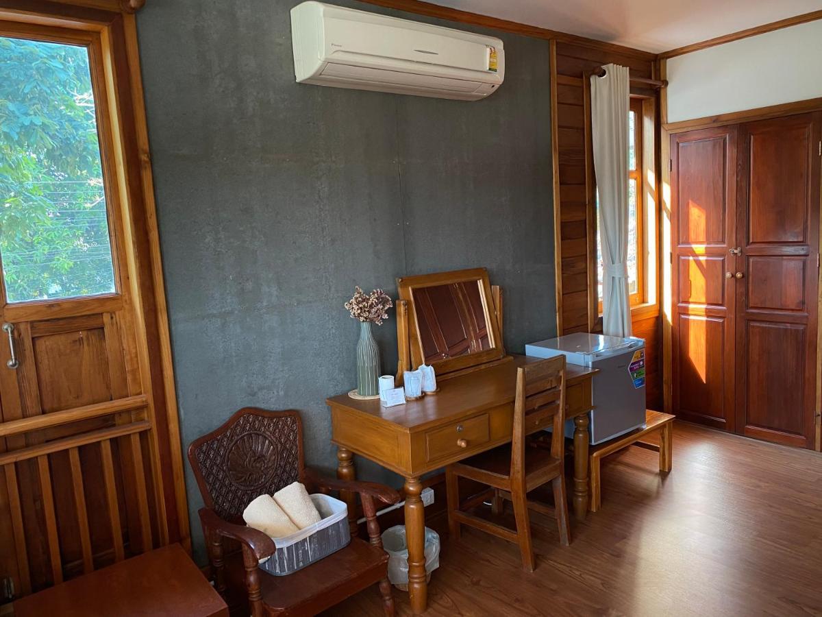 Tha Ma-O Bouteak Homestay - Self Check-In Lampang Ngoại thất bức ảnh