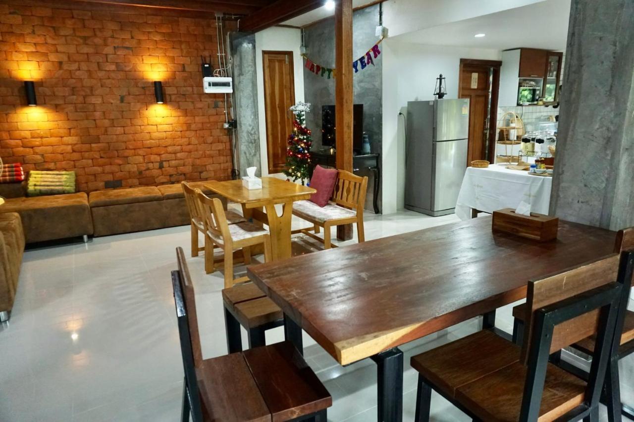 Tha Ma-O Bouteak Homestay - Self Check-In Lampang Ngoại thất bức ảnh