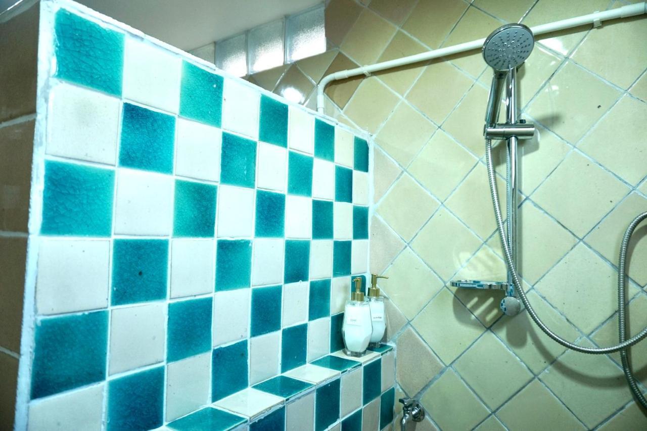 Tha Ma-O Bouteak Homestay - Self Check-In Lampang Ngoại thất bức ảnh
