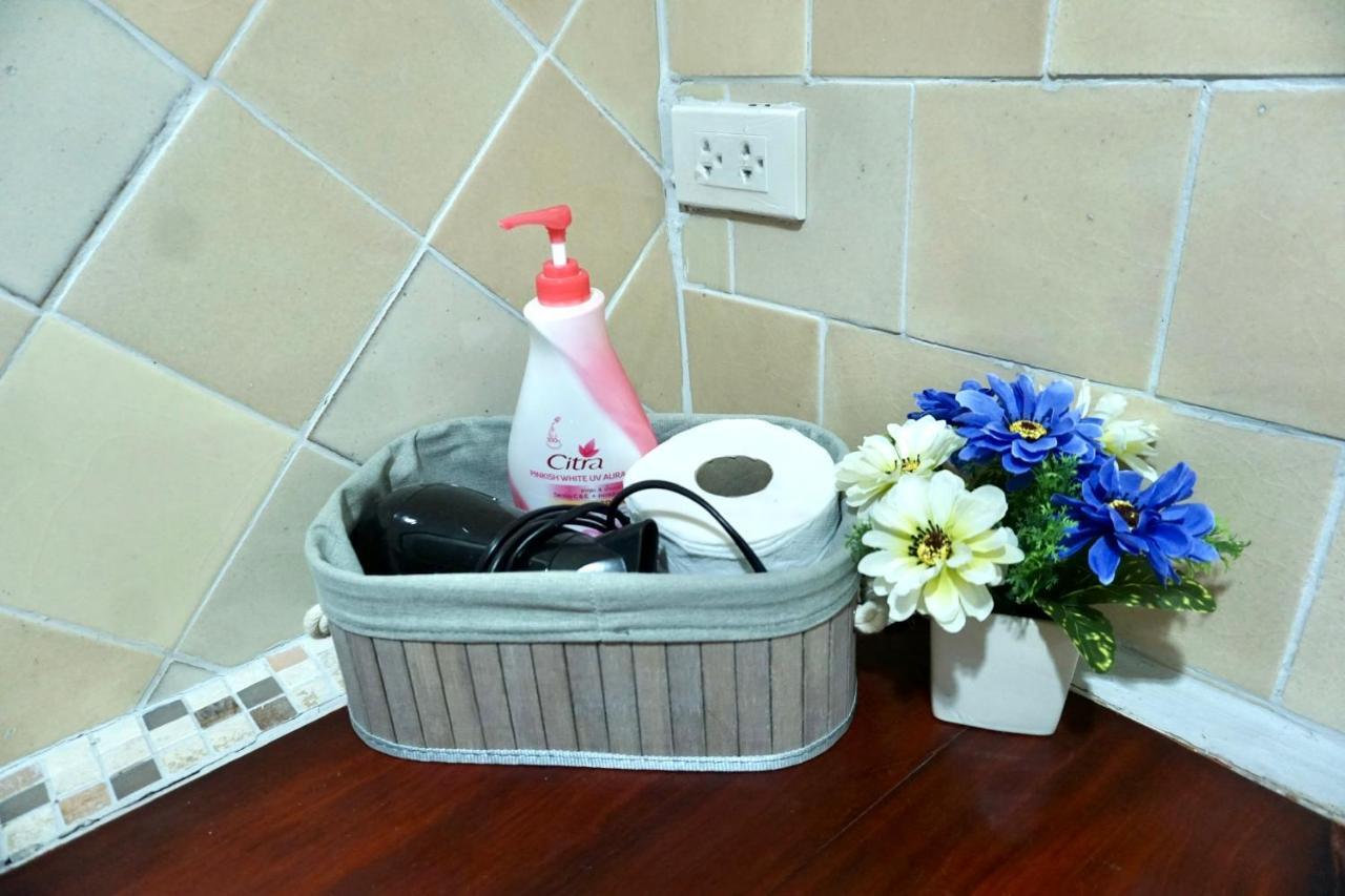 Tha Ma-O Bouteak Homestay - Self Check-In Lampang Ngoại thất bức ảnh